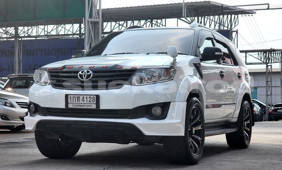 ซื้อ รถมือสอง Toyota Fortuner ขาว รถยนต์ ใน %{เมือง} ใน กรุงเทพมหานคร ซื้อ รถมือสอง Toyota Fortuner ขาว รถยนต์ ใน %{เมือง} ใน กรุงเทพมหานคร