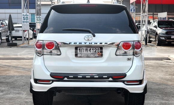 ซื้อ รถมือสอง Toyota Fortuner ขาว รถยนต์ ใน %{เมือง} ใน กรุงเทพมหานคร ซื้อ รถมือสอง Toyota Fortuner ขาว รถยนต์ ใน %{เมือง} ใน กรุงเทพมหานคร