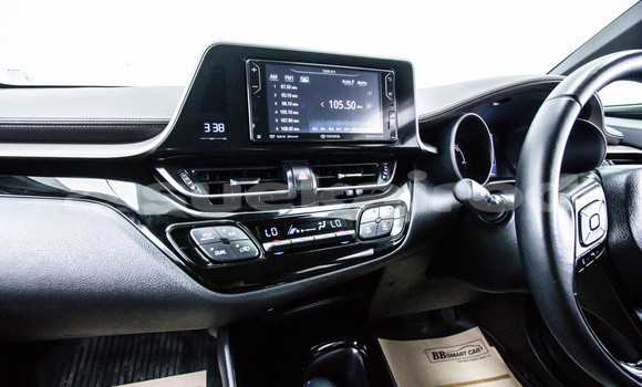 ซื้อ รถมือสอง Toyota C-HR เขียว รถยนต์ ใน %{เมือง} ใน กรุงเทพมหานคร ซื้อ รถมือสอง Toyota C-HR เขียว รถยนต์ ใน %{เมือง} ใน กรุงเทพมหานคร