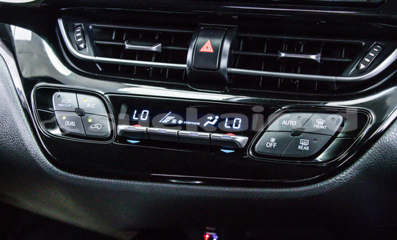 ซื้อ รถมือสอง Toyota C-HR เขียว รถยนต์ ใน %{เมือง} ใน กรุงเทพมหานคร ซื้อ รถมือสอง Toyota C-HR เขียว รถยนต์ ใน %{เมือง} ใน กรุงเทพมหานคร