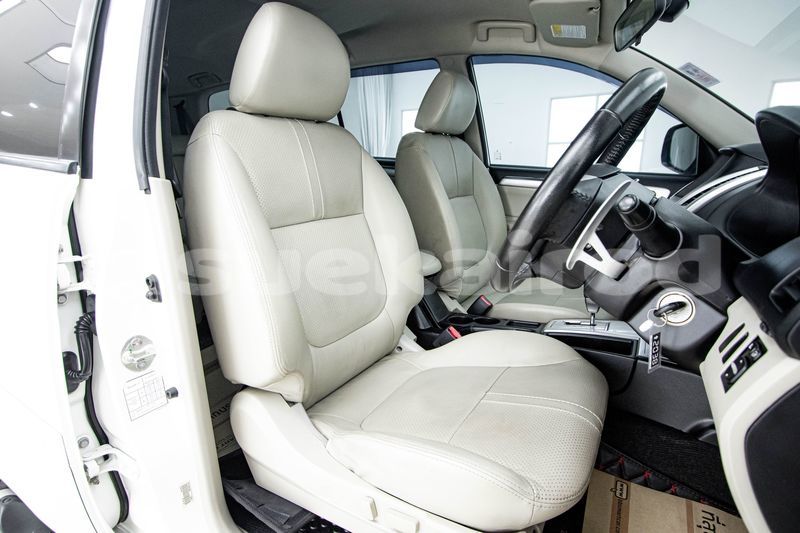 Big with watermark mitsubishi pajero bangkok bangkok 68012