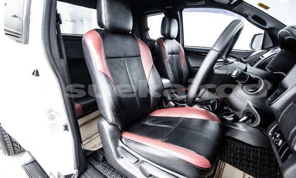 ซื้อ รถมือสอง Isuzu D–MAX ขาว รถยนต์ ใน %{เมือง} ใน กรุงเทพมหานคร ซื้อ รถมือสอง Isuzu D–MAX ขาว รถยนต์ ใน %{เมือง} ใน กรุงเทพมหานคร