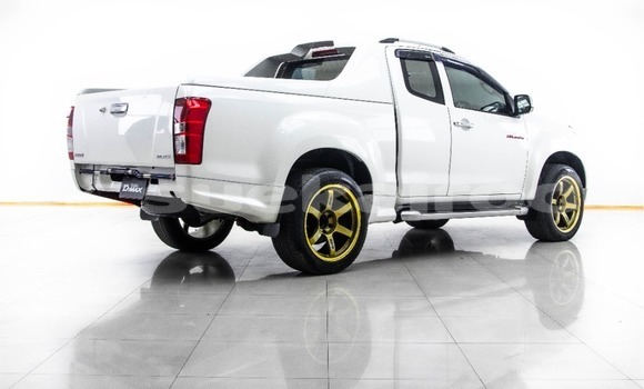 ซื้อ รถมือสอง Isuzu D–MAX ขาว รถยนต์ ใน %{เมือง} ใน กรุงเทพมหานคร ซื้อ รถมือสอง Isuzu D–MAX ขาว รถยนต์ ใน %{เมือง} ใน กรุงเทพมหานคร