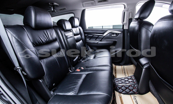 ซื้อ รถมือสอง Mitsubishi Pajero Sport สีดำ รถยนต์ ใน %{เมือง} ใน กรุงเทพมหานคร ซื้อ รถมือสอง Mitsubishi Pajero Sport สีดำ รถยนต์ ใน %{เมือง} ใน กรุงเทพมหานคร