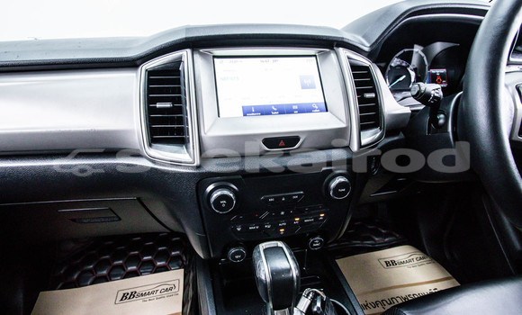 Buy Used Ford Everest Red Car in Bangkok in Bangkok Buy Used Ford Everest Red Car in Bangkok in Bangkok