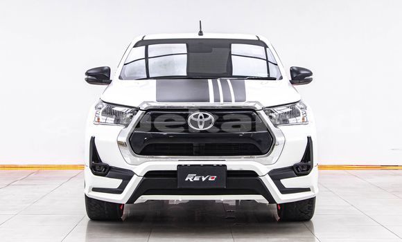 Buy Used Toyota Hiluxe Revo White Car in Bangkok in Bangkok Buy Used Toyota Hiluxe Revo White Car in Bangkok in Bangkok