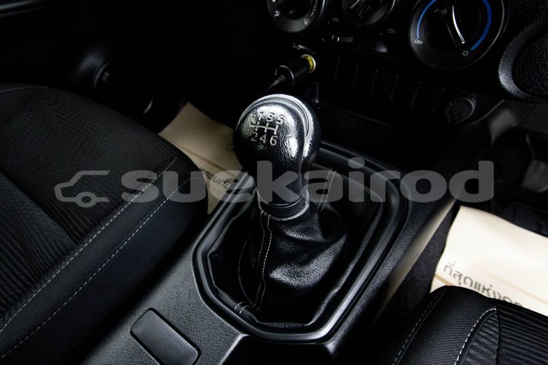 Big with watermark toyota hiluxe revo bangkok bangkok 68024
