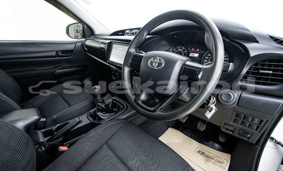 Buy Used Toyota Hiluxe Revo White Car in Bangkok in Bangkok Buy Used Toyota Hiluxe Revo White Car in Bangkok in Bangkok