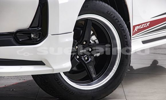 Buy Used Toyota Hiluxe Revo White Car in Bangkok in Bangkok Buy Used Toyota Hiluxe Revo White Car in Bangkok in Bangkok