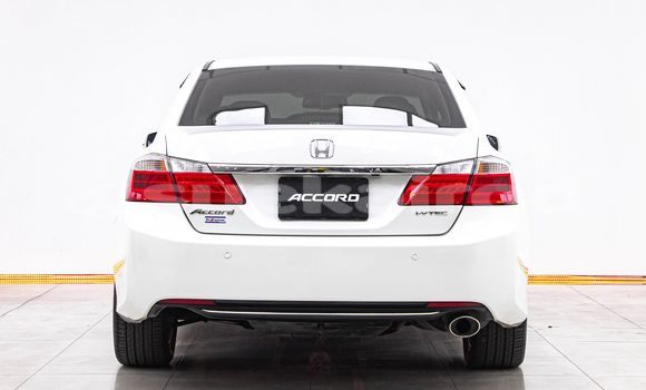 ซื้อ รถมือสอง Honda Accord ขาว รถยนต์ ใน %{เมือง} ใน กรุงเทพมหานคร ซื้อ รถมือสอง Honda Accord ขาว รถยนต์ ใน %{เมือง} ใน กรุงเทพมหานคร