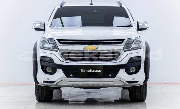 ซื้อ รถมือสอง Chevrolet TrailBlazer ขาว รถยนต์ ใน %{เมือง} ใน กรุงเทพมหานคร