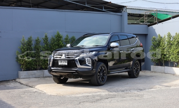 ซื้อ รถมือสอง Mitsubishi Pajero Sport สีดำ รถยนต์ ใน %{เมือง} ใน กรุงเทพมหานคร ซื้อ รถมือสอง Mitsubishi Pajero Sport สีดำ รถยนต์ ใน %{เมือง} ใน กรุงเทพมหานคร