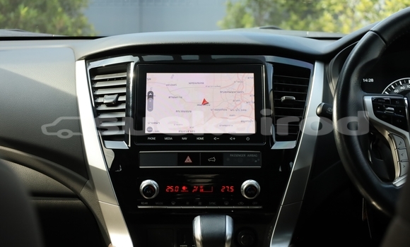 ซื้อ รถมือสอง Mitsubishi Pajero Sport สีดำ รถยนต์ ใน %{เมือง} ใน กรุงเทพมหานคร ซื้อ รถมือสอง Mitsubishi Pajero Sport สีดำ รถยนต์ ใน %{เมือง} ใน กรุงเทพมหานคร