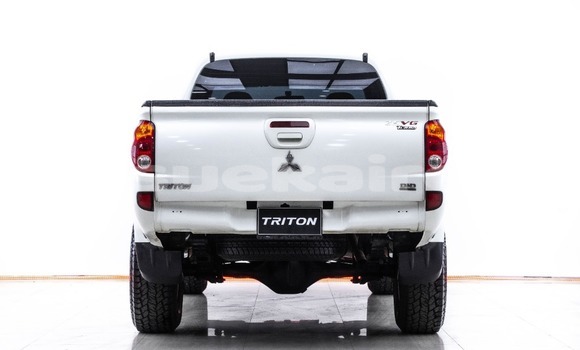 ซื้อ รถมือสอง Mitsubishi Triton ขาว รถยนต์ ใน %{เมือง} ใน กรุงเทพมหานคร ซื้อ รถมือสอง Mitsubishi Triton ขาว รถยนต์ ใน %{เมือง} ใน กรุงเทพมหานคร