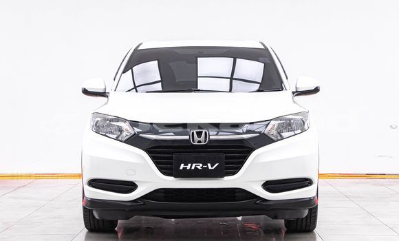 Buy Used Honda HR-V White Car in Bangkok in Bangkok Buy Used Honda HR-V White Car in Bangkok in Bangkok