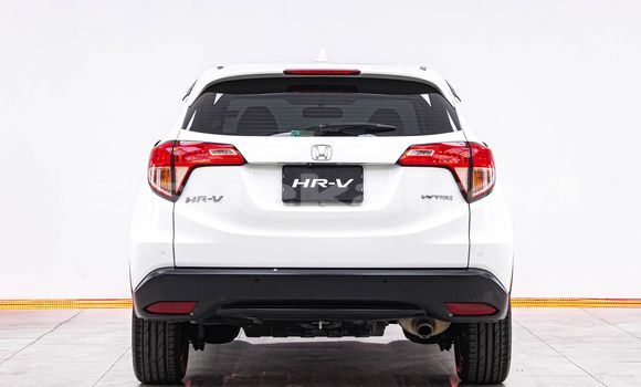 Buy Used Honda HR-V White Car in Bangkok in Bangkok Buy Used Honda HR-V White Car in Bangkok in Bangkok