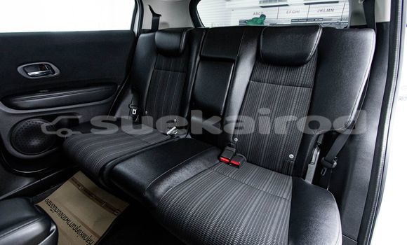 Buy Used Honda HR-V White Car in Bangkok in Bangkok Buy Used Honda HR-V White Car in Bangkok in Bangkok