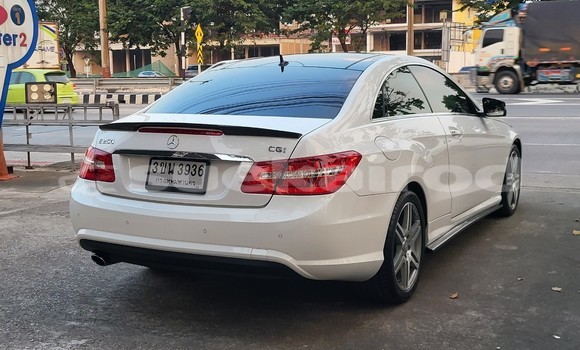 Buy Import Mercedes-Benz E-Classe White Car in Bangkok in Bangkok Buy Import Mercedes-Benz E-Classe White Car in Bangkok in Bangkok