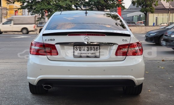 Buy Import Mercedes-Benz E-Classe White Car in Bangkok in Bangkok Buy Import Mercedes-Benz E-Classe White Car in Bangkok in Bangkok