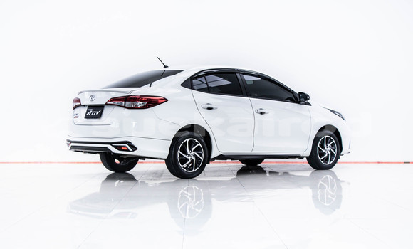 Buy Used Toyota Yaris Ativ White Car in Bangkok in Bangkok Buy Used Toyota Yaris Ativ White Car in Bangkok in Bangkok