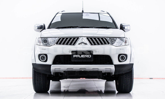 Buy Used Mitsubishi Pajero Sport White Car in Bangkok in Bangkok Buy Used Mitsubishi Pajero Sport White Car in Bangkok in Bangkok