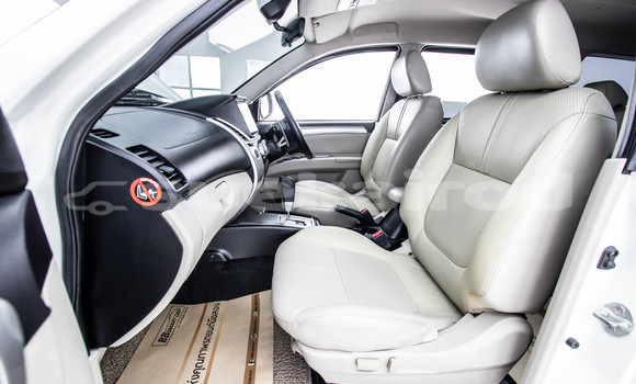 Buy Used Mitsubishi Pajero Sport White Car in Bangkok in Bangkok Buy Used Mitsubishi Pajero Sport White Car in Bangkok in Bangkok