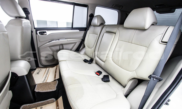 Buy Used Mitsubishi Pajero Sport White Car in Bangkok in Bangkok Buy Used Mitsubishi Pajero Sport White Car in Bangkok in Bangkok