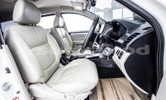 Buy Used Mitsubishi Pajero Sport White Car in Bangkok in Bangkok Buy Used Mitsubishi Pajero Sport White Car in Bangkok in Bangkok