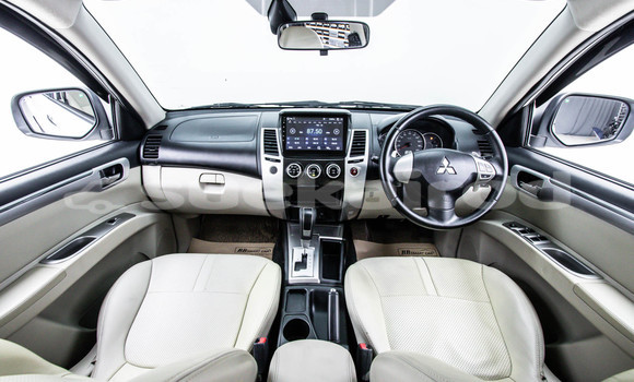 Buy Used Mitsubishi Pajero Sport White Car in Bangkok in Bangkok Buy Used Mitsubishi Pajero Sport White Car in Bangkok in Bangkok