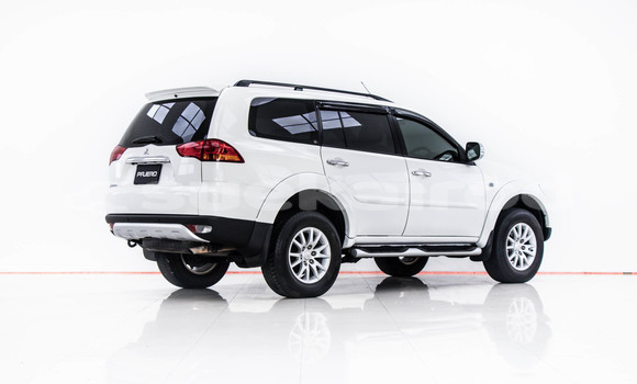 Buy Used Mitsubishi Pajero Sport White Car in Bangkok in Bangkok Buy Used Mitsubishi Pajero Sport White Car in Bangkok in Bangkok