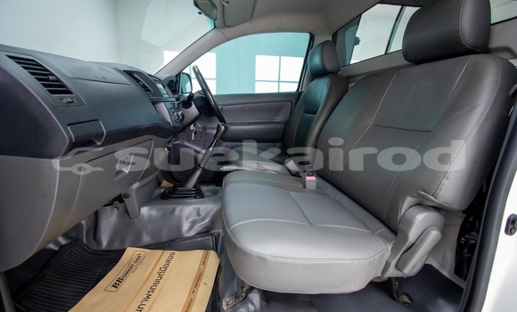 Buy Used Toyota Hiluxe VIGO White Car in Bangkok in Bangkok Buy Used Toyota Hiluxe VIGO White Car in Bangkok in Bangkok