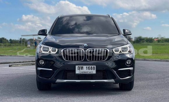 ซื้อ รถมือสอง BMW 2er สีน้ำตาล รถยนต์ ใน %{เมือง} ใน กรุงเทพมหานคร