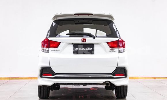 Buy Used Honda Mobilio White Car in Bangkok in Bangkok Buy Used Honda Mobilio White Car in Bangkok in Bangkok