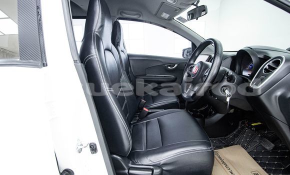 Buy Used Honda Mobilio White Car in Bangkok in Bangkok Buy Used Honda Mobilio White Car in Bangkok in Bangkok