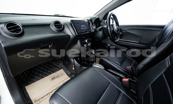 Buy Used Honda Mobilio White Car in Bangkok in Bangkok Buy Used Honda Mobilio White Car in Bangkok in Bangkok