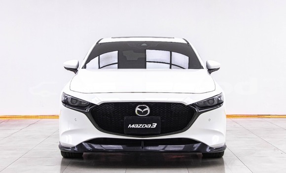 ซื้อ รถมือสอง Mazda 3 ขาว รถยนต์ ใน %{เมือง} ใน กรุงเทพมหานคร