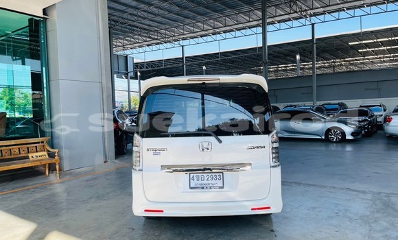 Buy Used Honda Stepwgn White Car in Bangkok in Bangkok Buy Used Honda Stepwgn White Car in Bangkok in Bangkok