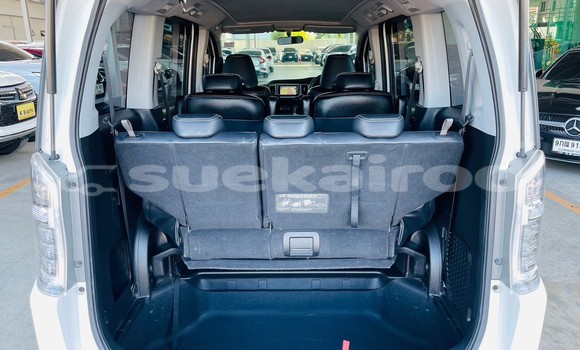 Buy Used Honda Stepwgn White Car in Bangkok in Bangkok Buy Used Honda Stepwgn White Car in Bangkok in Bangkok