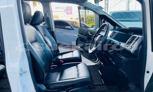 Buy Used Honda Stepwgn White Car in Bangkok in Bangkok Buy Used Honda Stepwgn White Car in Bangkok in Bangkok