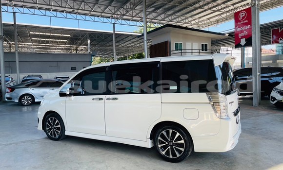 Buy Used Honda Stepwgn White Car in Bangkok in Bangkok Buy Used Honda Stepwgn White Car in Bangkok in Bangkok