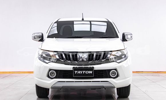 Buy Used Mitsubishi Triton White Car in Bangkok in Bangkok Buy Used Mitsubishi Triton White Car in Bangkok in Bangkok