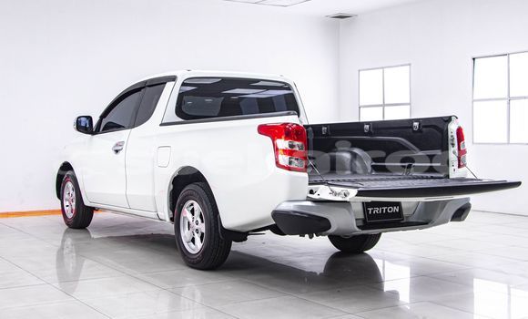 Buy Used Mitsubishi Triton White Car in Bangkok in Bangkok Buy Used Mitsubishi Triton White Car in Bangkok in Bangkok