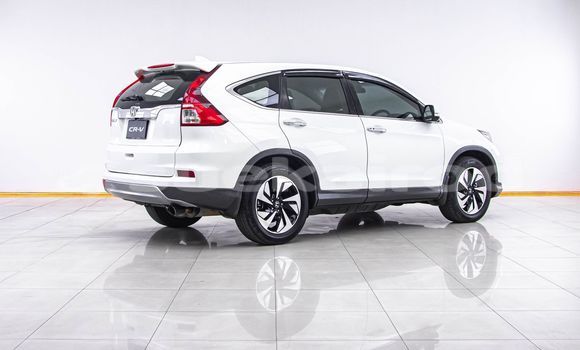 Buy Used Honda CR-V White Car in Bangkok in Bangkok Buy Used Honda CR-V White Car in Bangkok in Bangkok