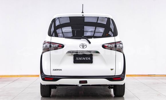 Buy Used Toyota Sienta White Car in Bangkok in Bangkok Buy Used Toyota Sienta White Car in Bangkok in Bangkok