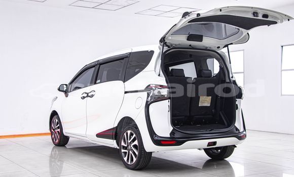 Buy Used Toyota Sienta White Car in Bangkok in Bangkok Buy Used Toyota Sienta White Car in Bangkok in Bangkok
