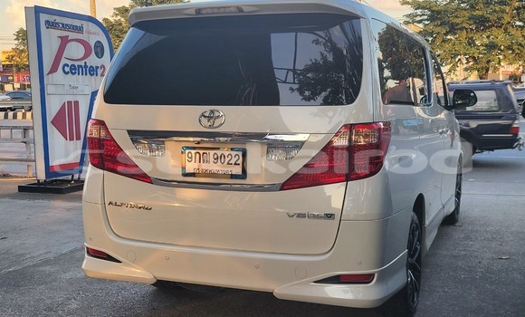 Buy Used Toyota Alphard White Car in Bangkok in Bangkok Buy Used Toyota Alphard White Car in Bangkok in Bangkok