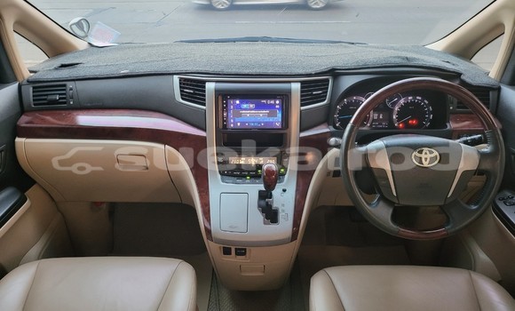 Buy Used Toyota Alphard White Car in Bangkok in Bangkok Buy Used Toyota Alphard White Car in Bangkok in Bangkok