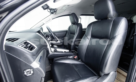 ซื้อ รถมือสอง Mitsubishi Pajero Sport สีดำ รถยนต์ ใน %{เมือง} ใน กรุงเทพมหานคร ซื้อ รถมือสอง Mitsubishi Pajero Sport สีดำ รถยนต์ ใน %{เมือง} ใน กรุงเทพมหานคร