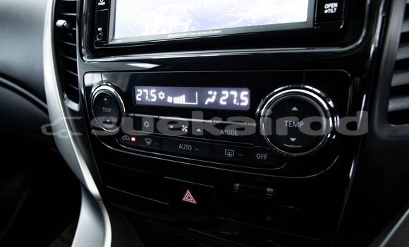 Buy Used Mitsubishi Pajero Brown Car in Bangkok in Bangkok Buy Used Mitsubishi Pajero Brown Car in Bangkok in Bangkok