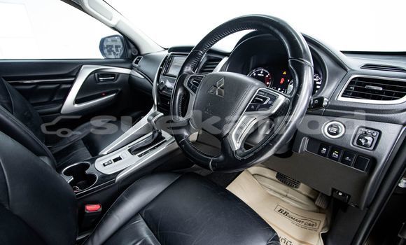 Buy Used Mitsubishi Pajero Brown Car in Bangkok in Bangkok Buy Used Mitsubishi Pajero Brown Car in Bangkok in Bangkok